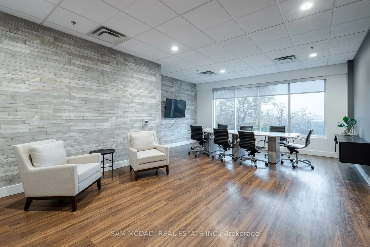 3465, Rebecca, 1014 - QE Queen Elizabeth, Oakville