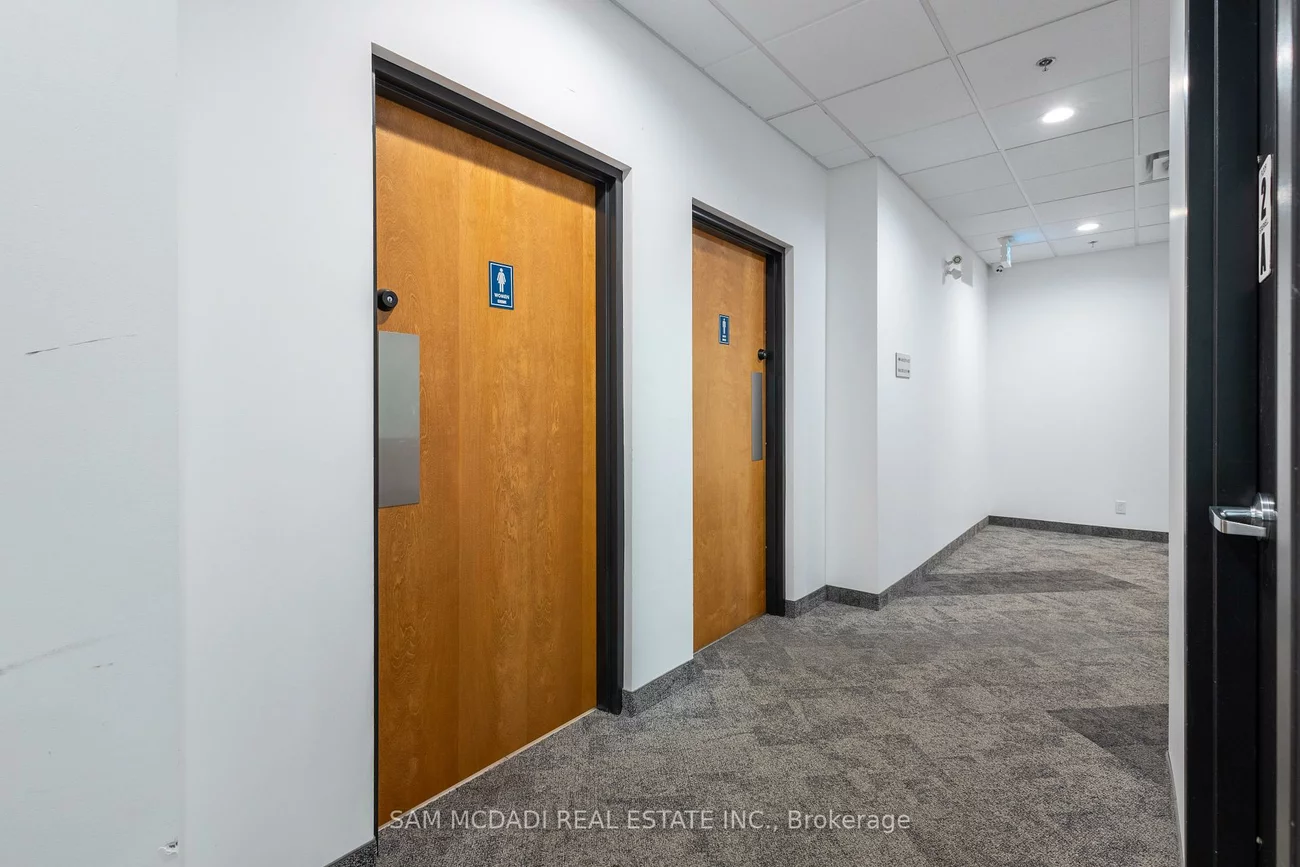 3465, Rebecca, 1014 - QE Queen Elizabeth, Oakville