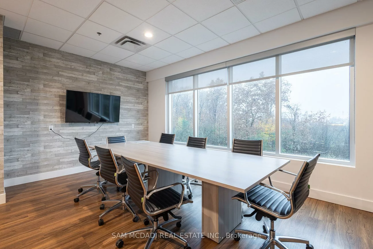 3465, Rebecca, 1014 - QE Queen Elizabeth, Oakville
