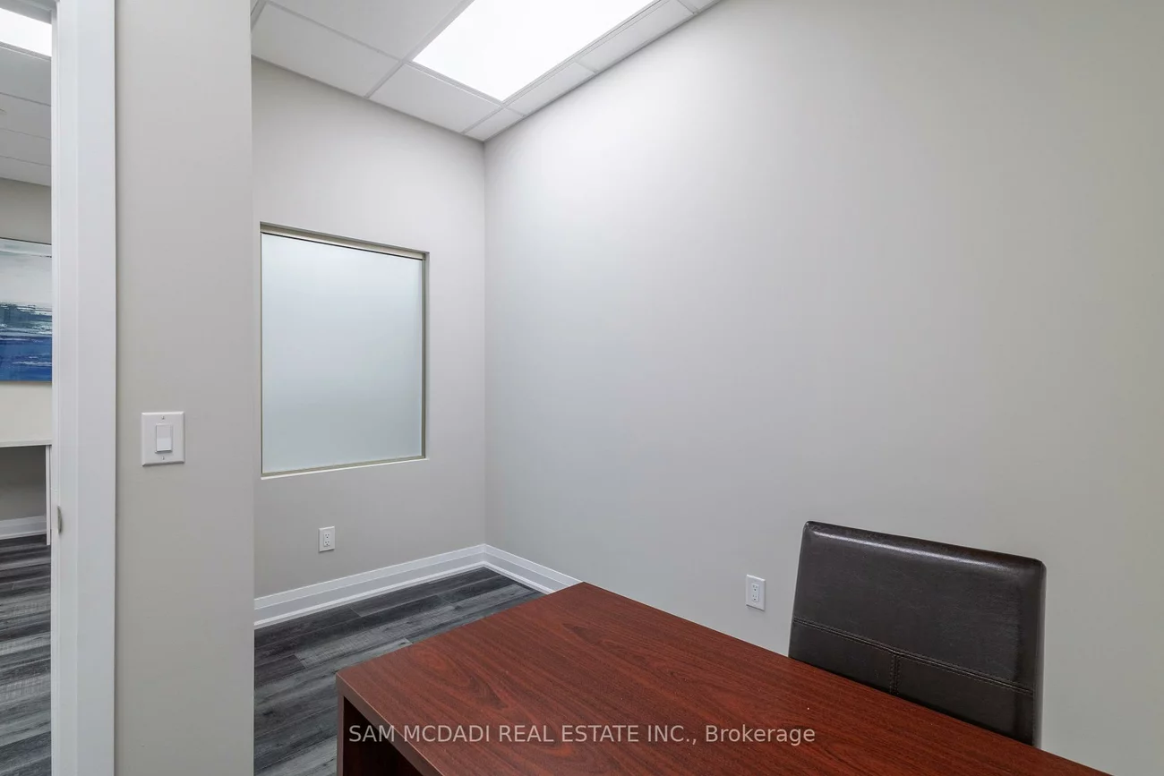 3465, Rebecca, 1014 - QE Queen Elizabeth, Oakville