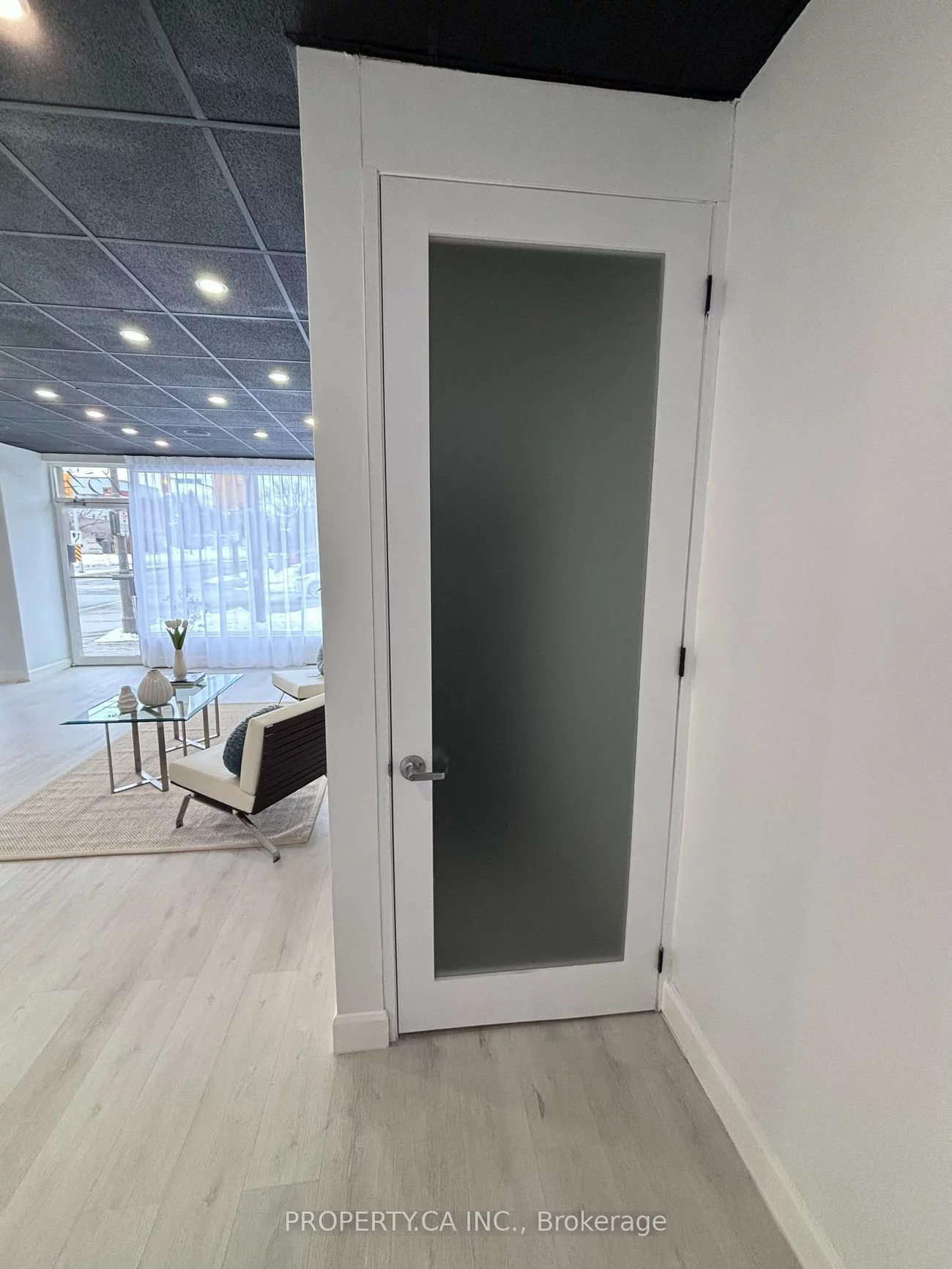 154, Kerr, 1002 - CO Central, Oakville