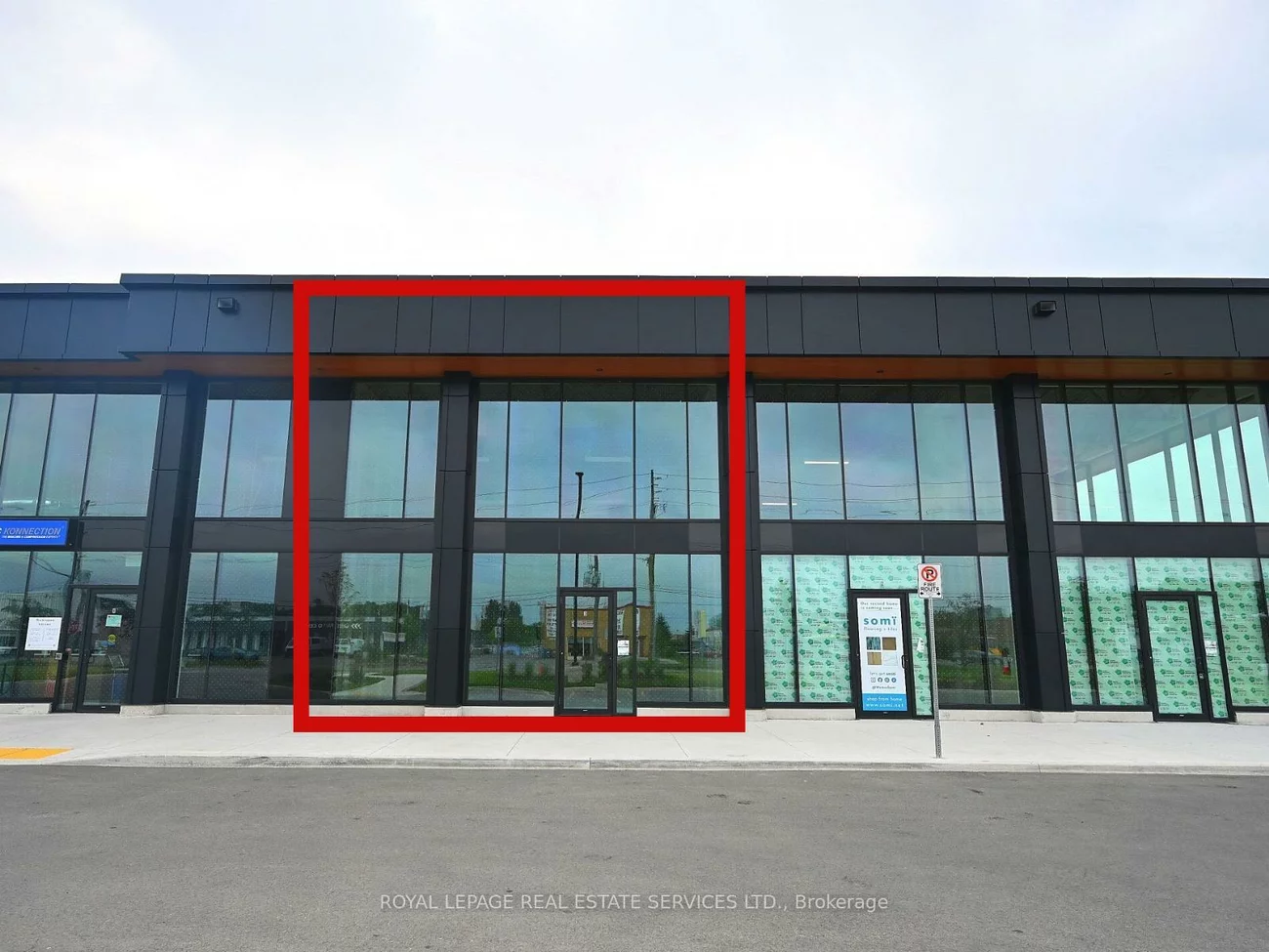 530, Speers, 1014 - QE Queen Elizabeth, Oakville