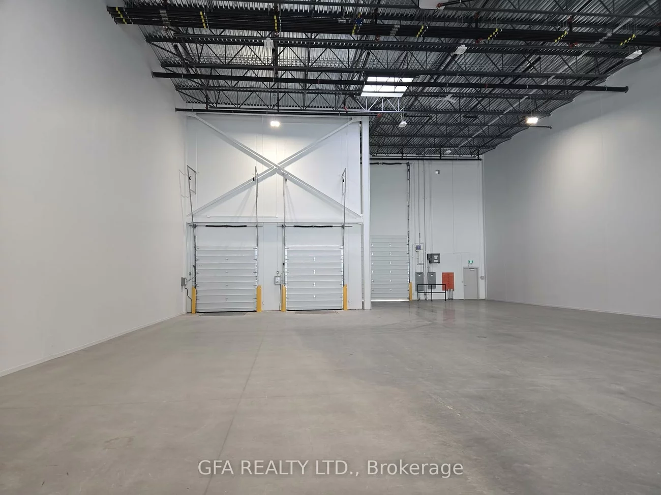 3303, Superior, 1014 - QE Queen Elizabeth, Oakville