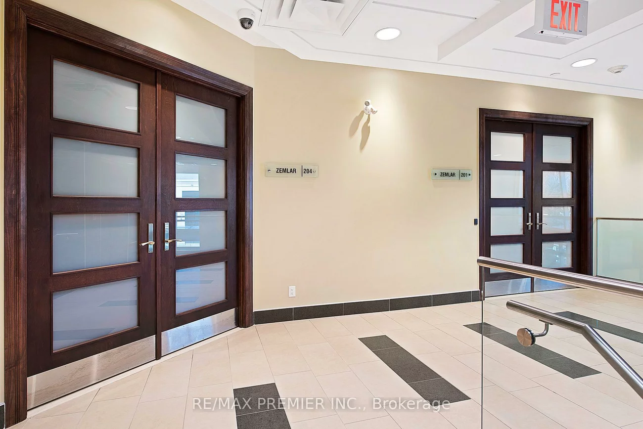 1300, Cornwall, 1014 - QE Queen Elizabeth, Oakville
