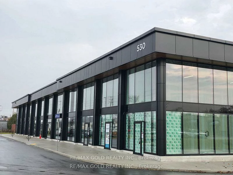 530, Speers, 1014 - QE Queen Elizabeth, Oakville