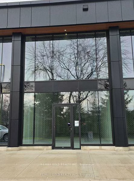530, Speers, 1014 - QE Queen Elizabeth, Oakville