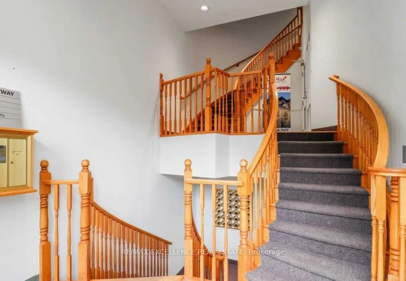 2896, South Sheridan, 1021 - WP Winston Park, Oakville