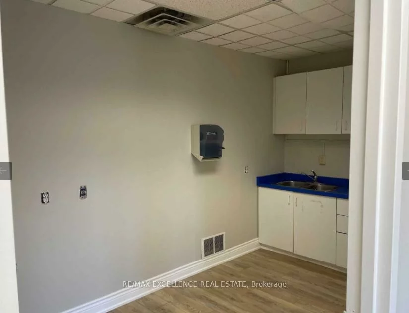 2896, South Sheridan, 1021 - WP Winston Park, Oakville