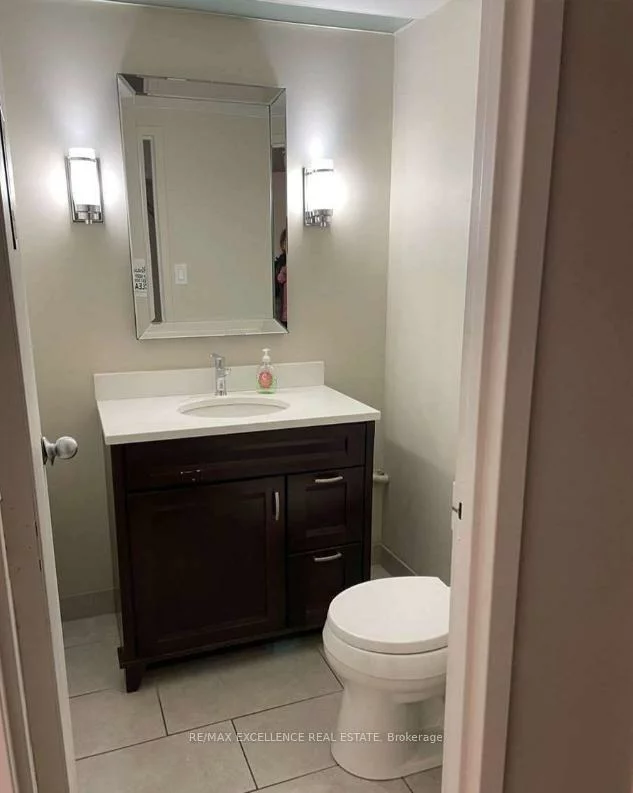 2896, South Sheridan, 1021 - WP Winston Park, Oakville