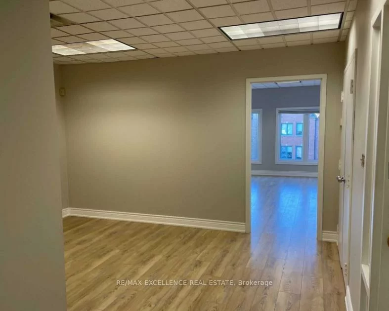 2896, South Sheridan, 1021 - WP Winston Park, Oakville