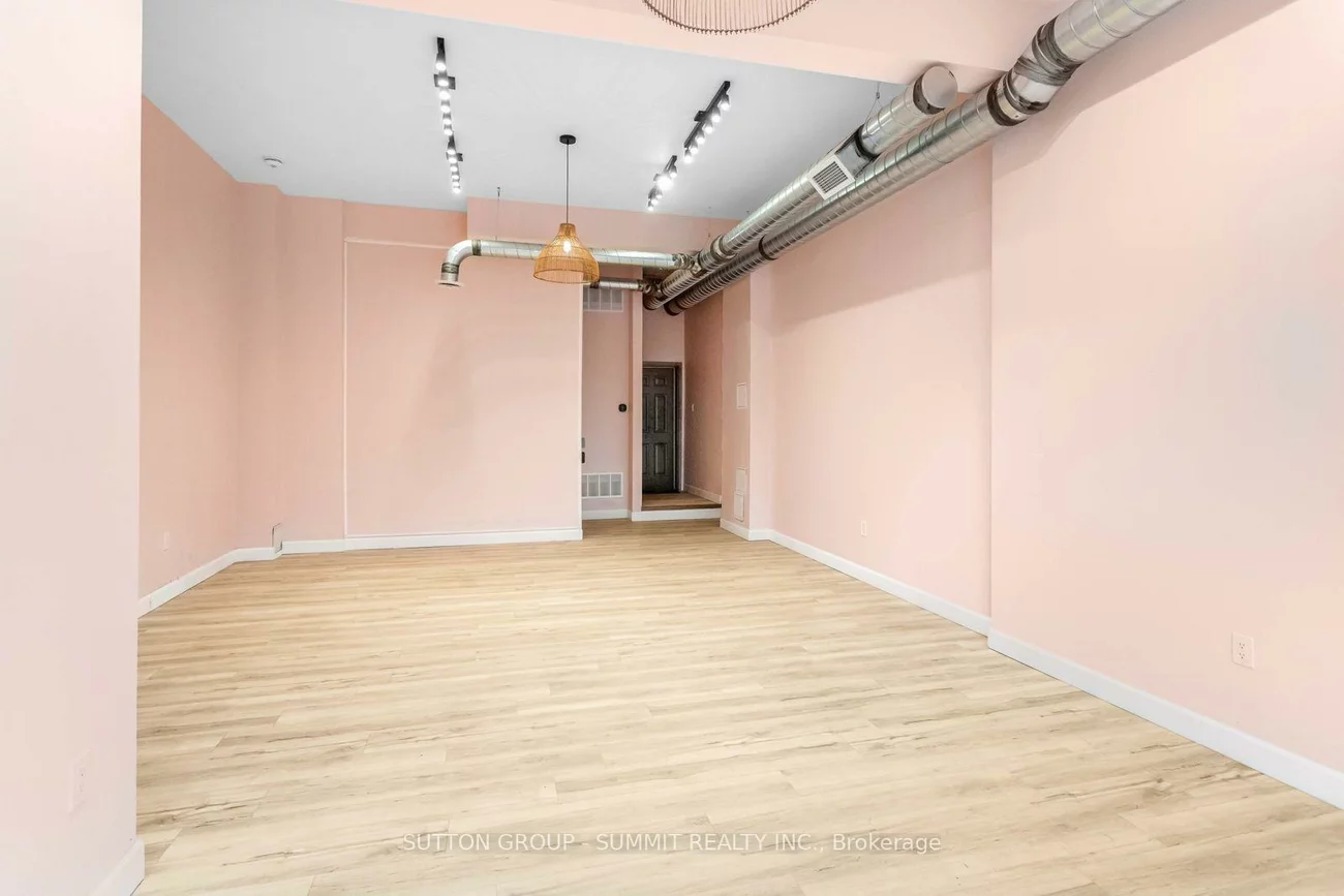 128, Burnhamthrope, 1008 - GO Glenorchy, Oakville