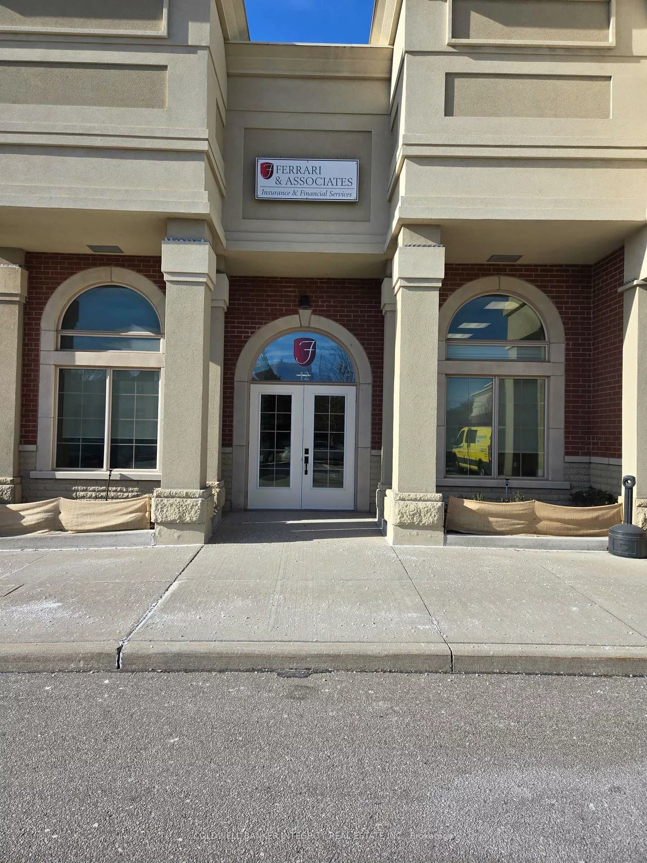 1525, Cornwall, 1014 - QE Queen Elizabeth, Oakville
