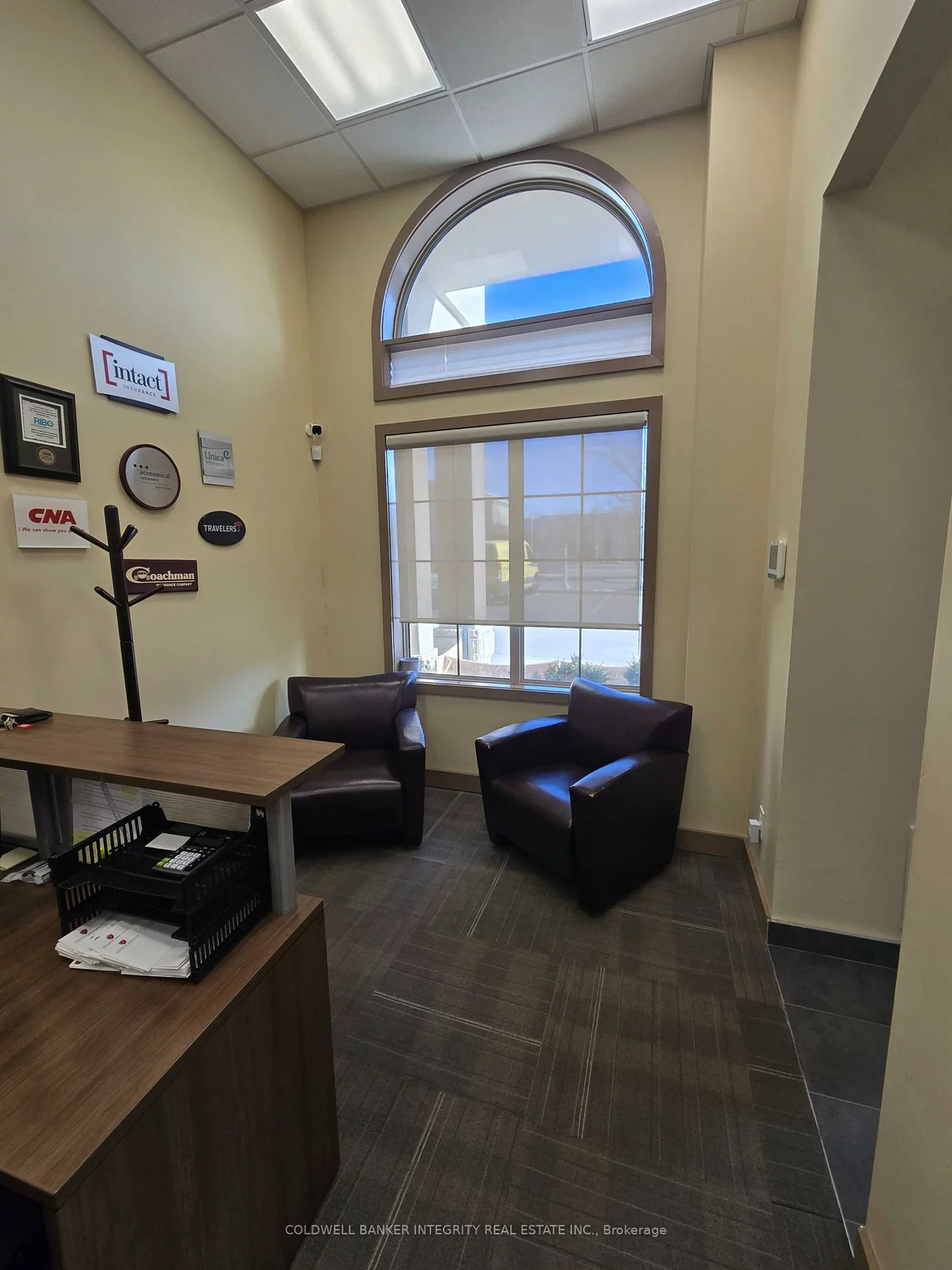 1525, Cornwall, 1014 - QE Queen Elizabeth, Oakville