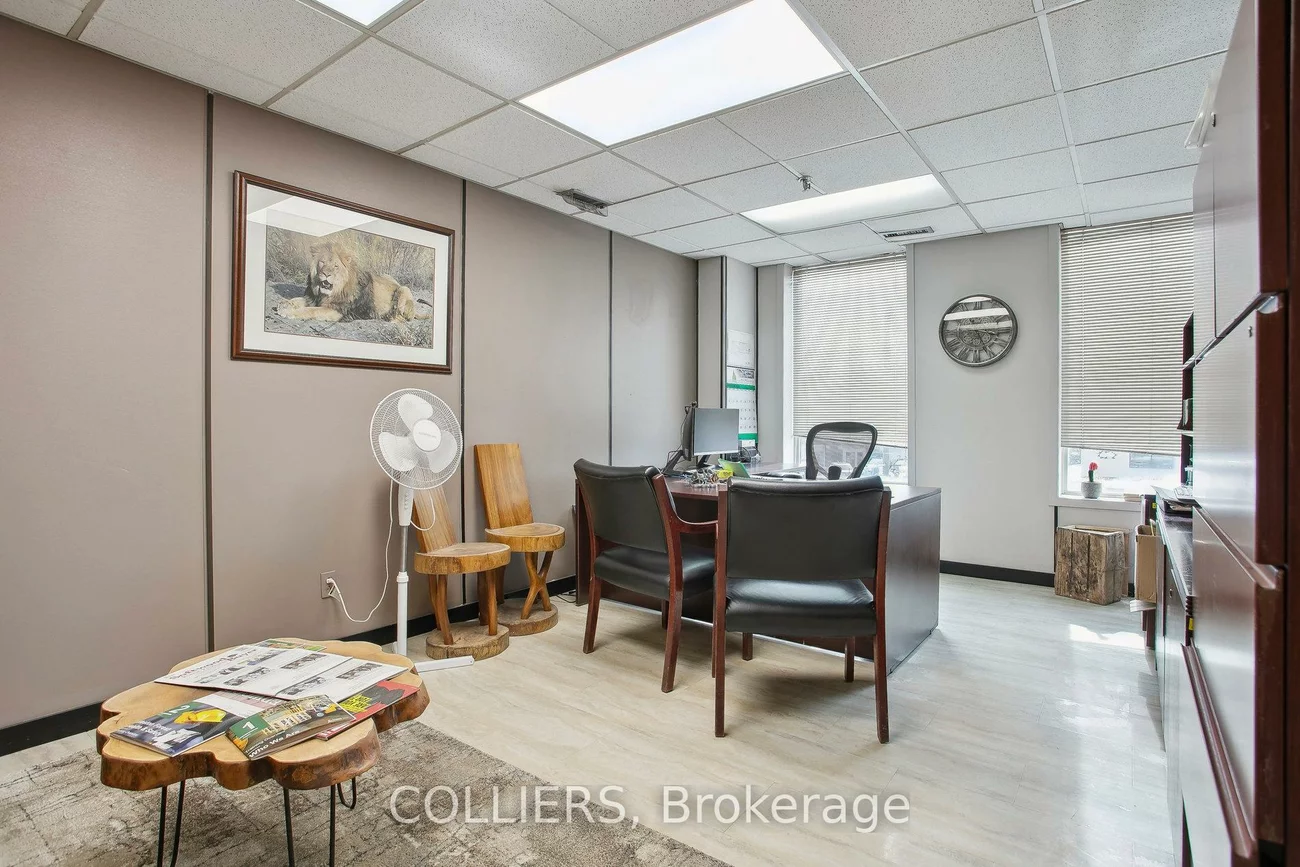 1485, Speers, 1014 - QE Queen Elizabeth, Oakville