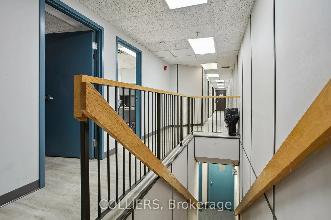 1485, Speers, 1014 - QE Queen Elizabeth, Oakville