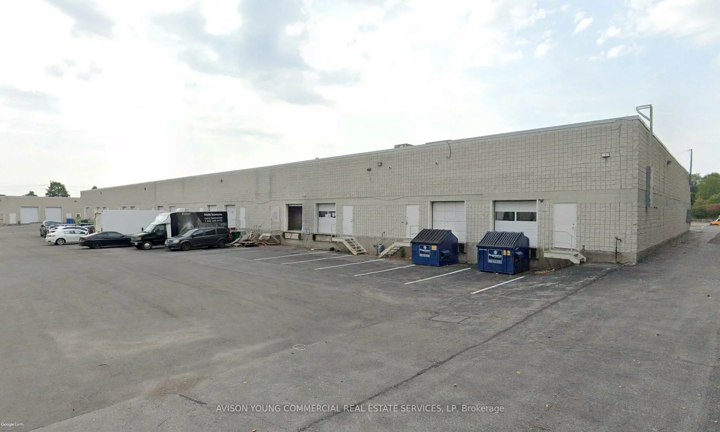 1193, North Service, 1014 - QE Queen Elizabeth, Oakville
