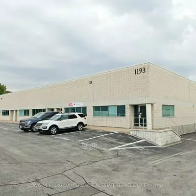 1193, North Service, 1014 - QE Queen Elizabeth, Oakville
