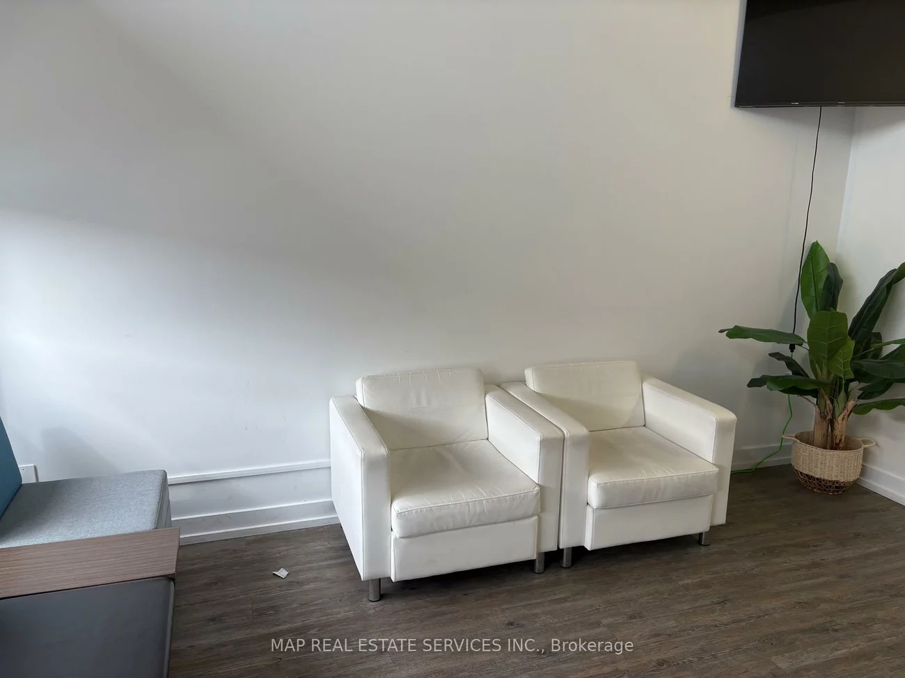 775, Pacific, 1014 - QE Queen Elizabeth, Oakville