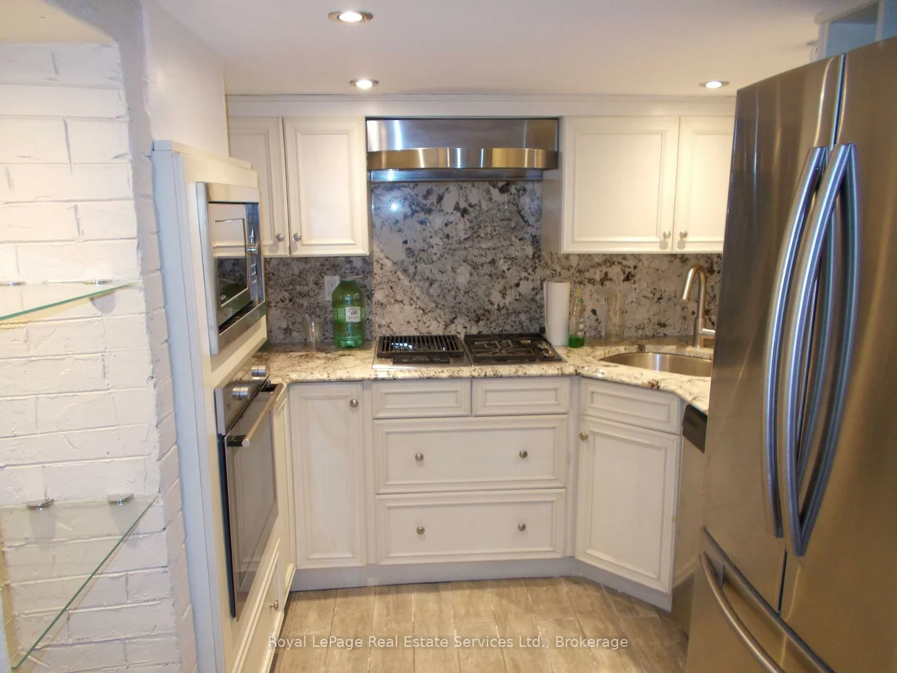 124, WILSON, 1002 - CO Central, Oakville
