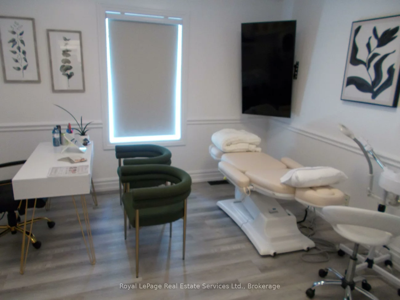 124, WILSON, 1002 - CO Central, Oakville