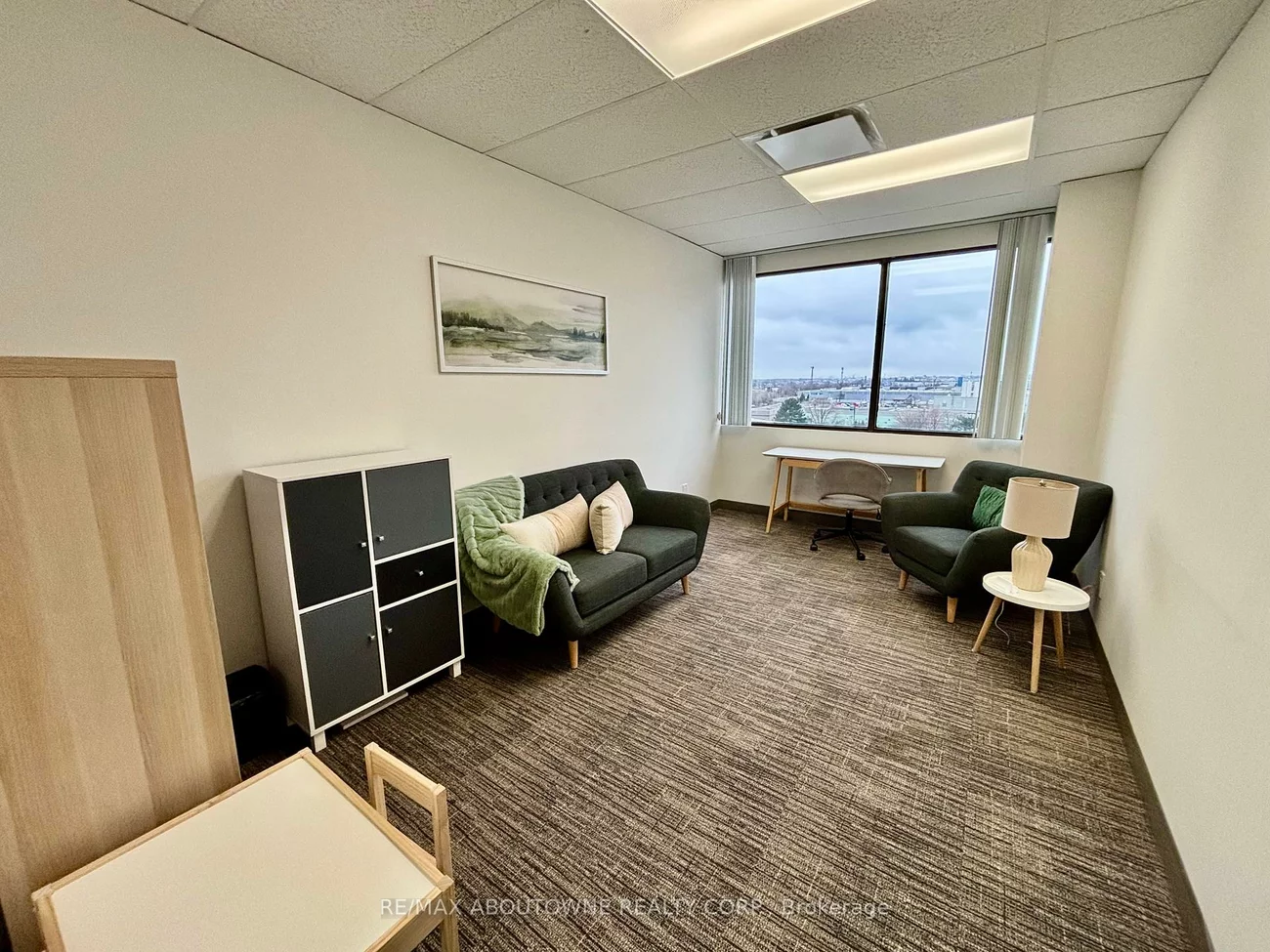 700, Dorval, 1014 - QE Queen Elizabeth, Oakville
