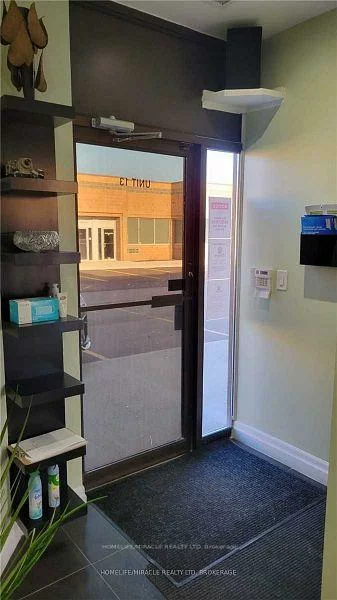 2400, Wyecroft, 1014 - QE Queen Elizabeth, Oakville