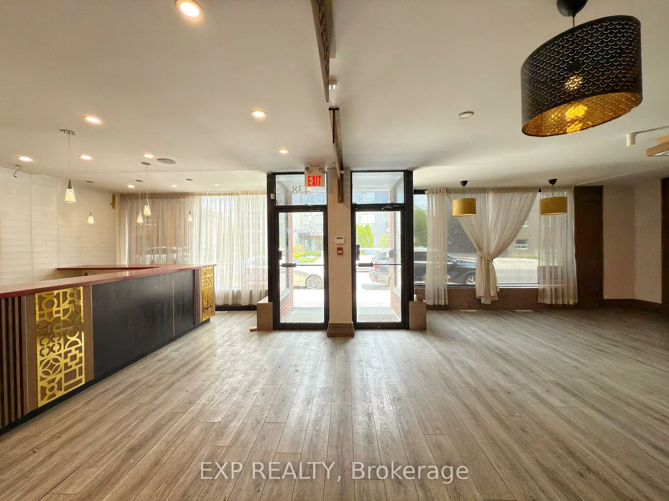 438, Kerr, 1002 - CO Central, Oakville