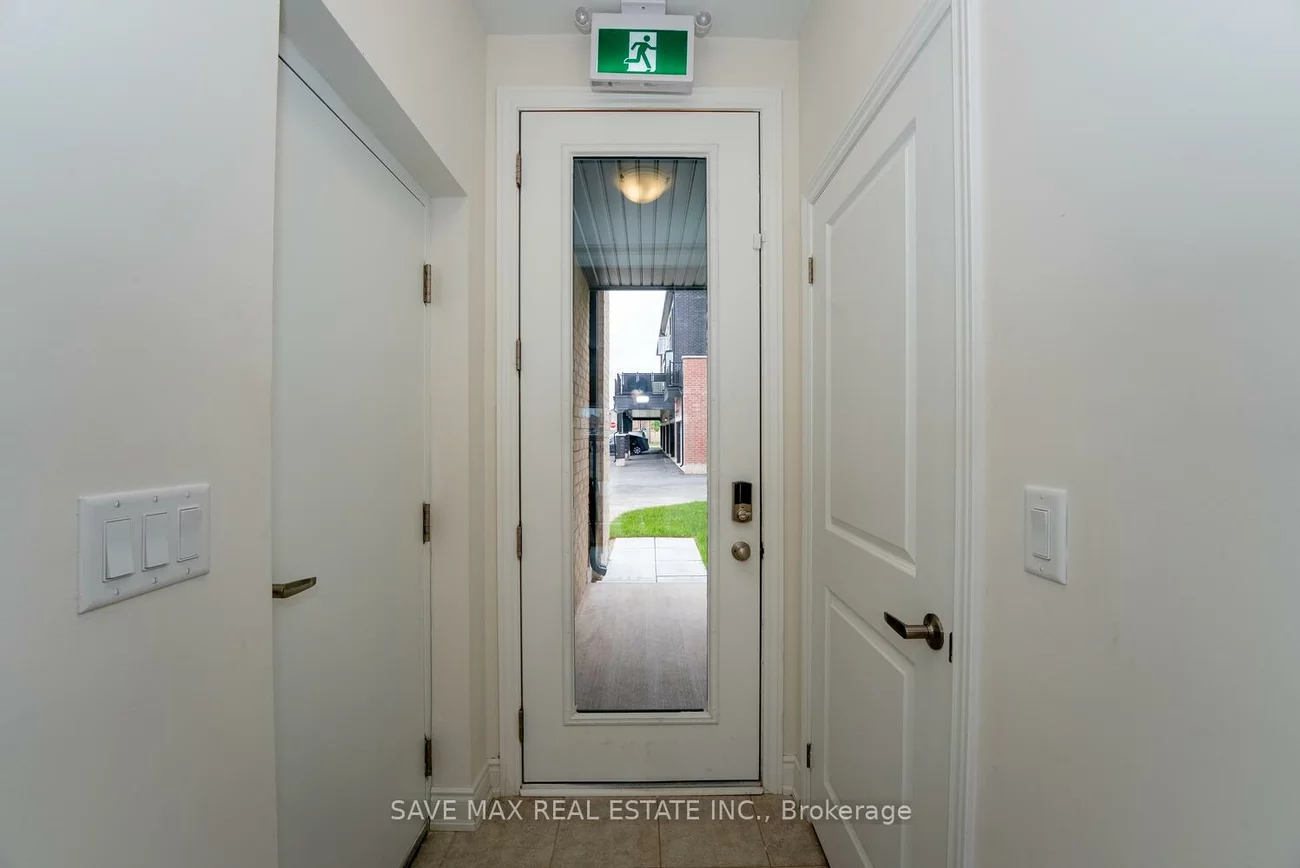 3299, Sixth, 1008 - GO Glenorchy, Oakville