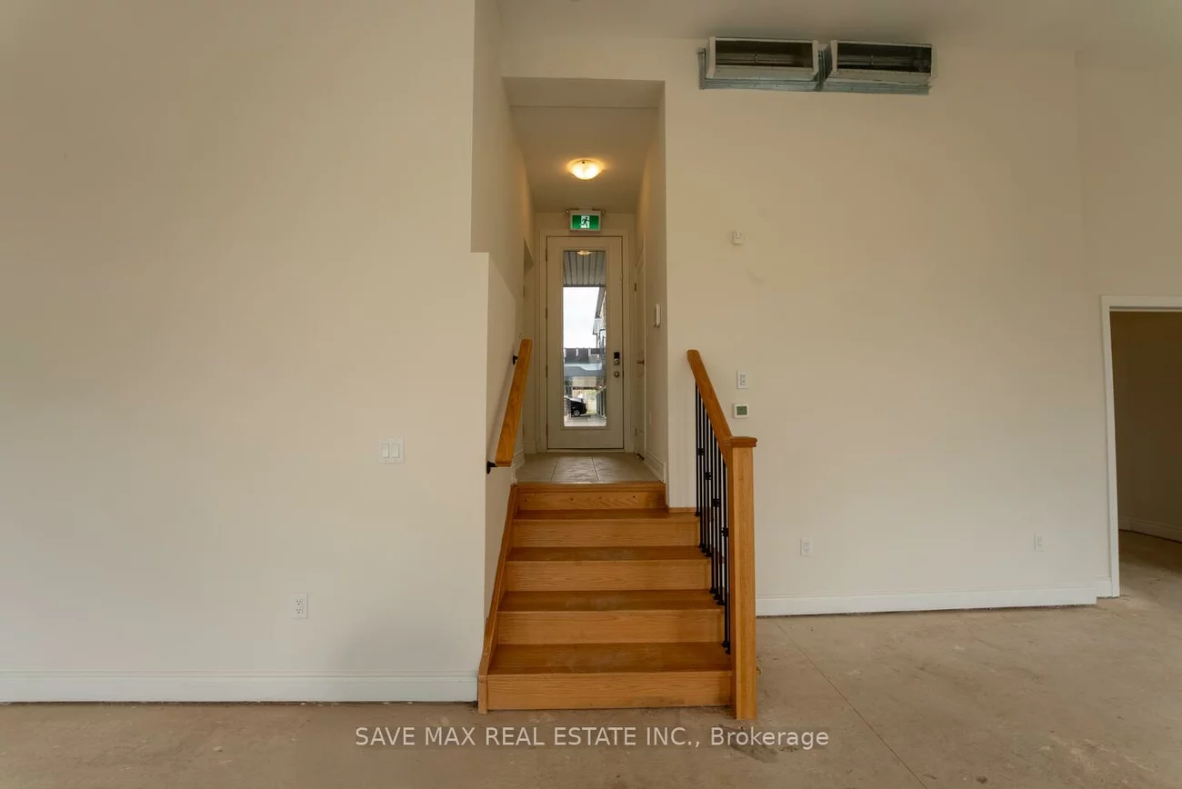 3299, Sixth, 1008 - GO Glenorchy, Oakville