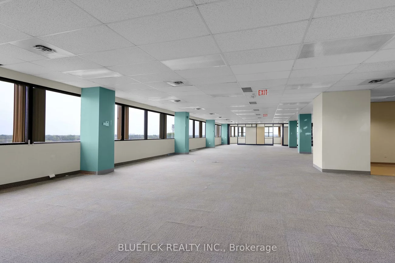 690, Dorval, 1014 - QE Queen Elizabeth, Oakville