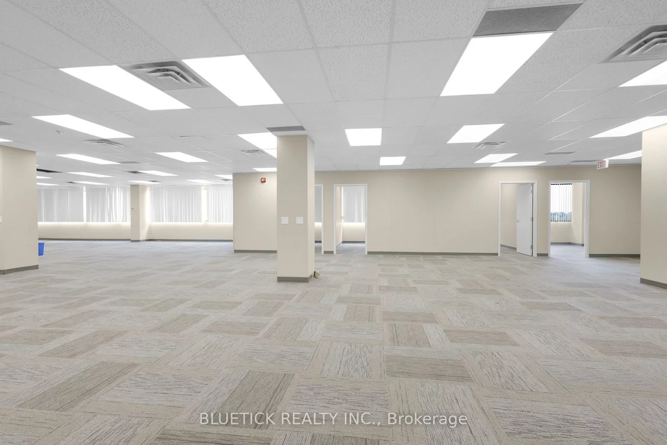 710, Dorval, 1014 - QE Queen Elizabeth, Oakville