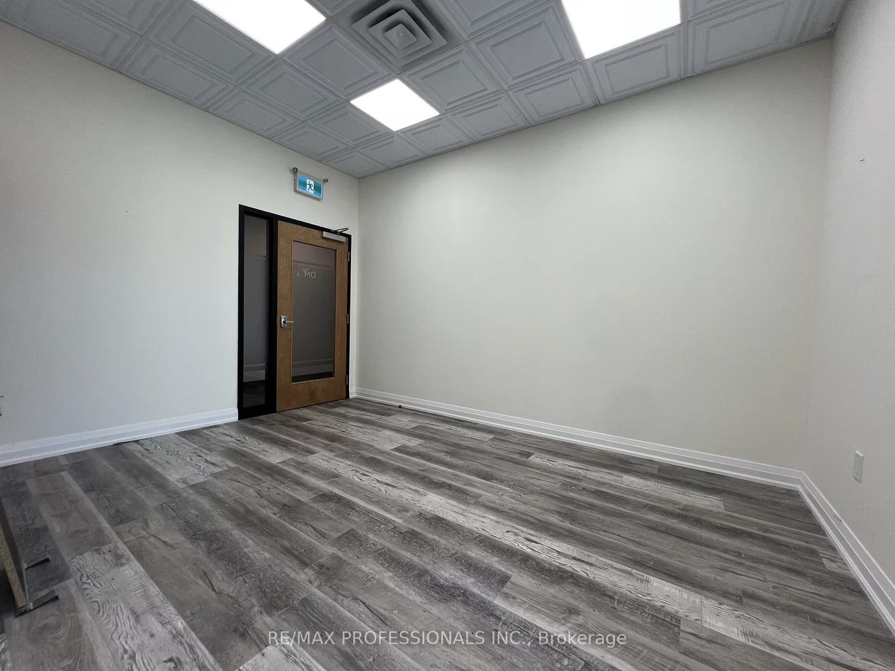 3495, Rebecca, 1014 - QE Queen Elizabeth, Oakville
