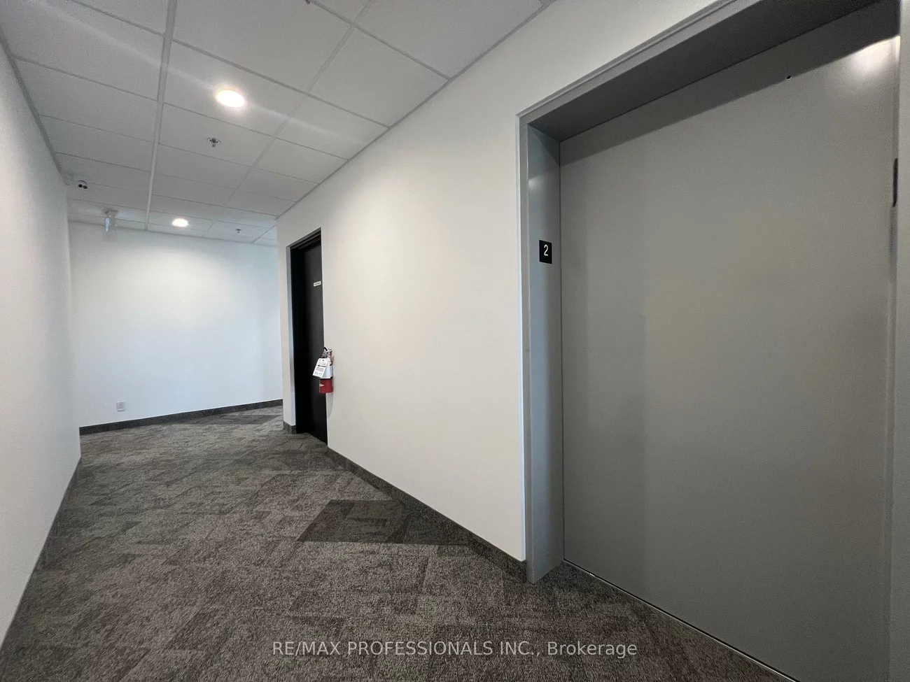 3495, Rebecca, 1014 - QE Queen Elizabeth, Oakville