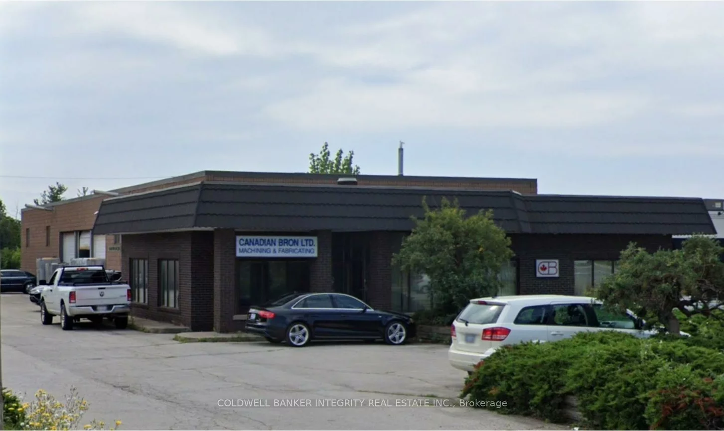 2120, Speers, 1014 - QE Queen Elizabeth, Oakville