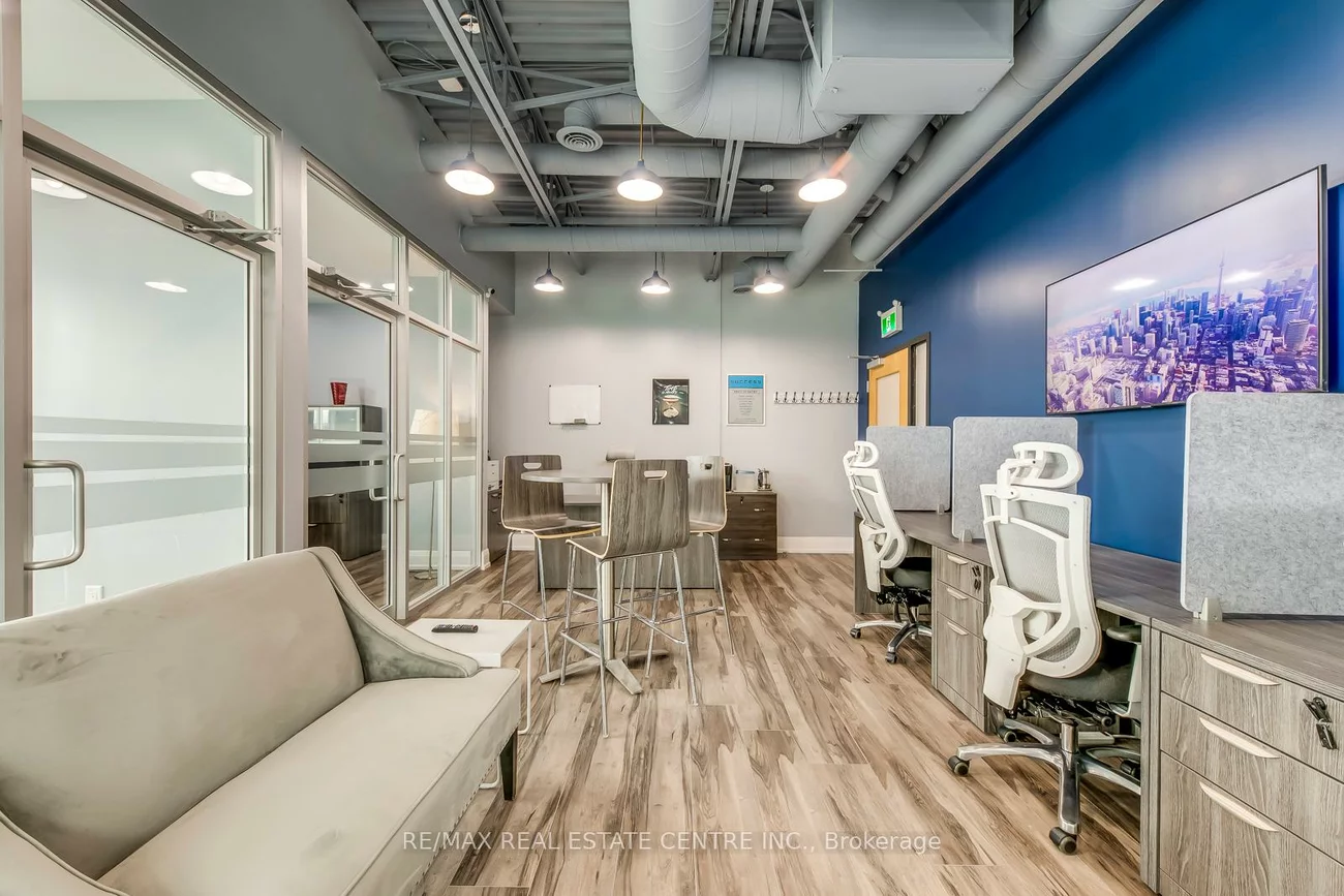 3475, Rebecca, 1014 - QE Queen Elizabeth, Oakville