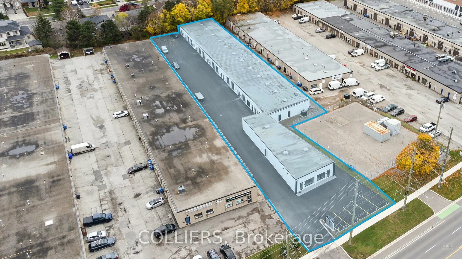 1244, Speers, 1014 - QE Queen Elizabeth, Oakville