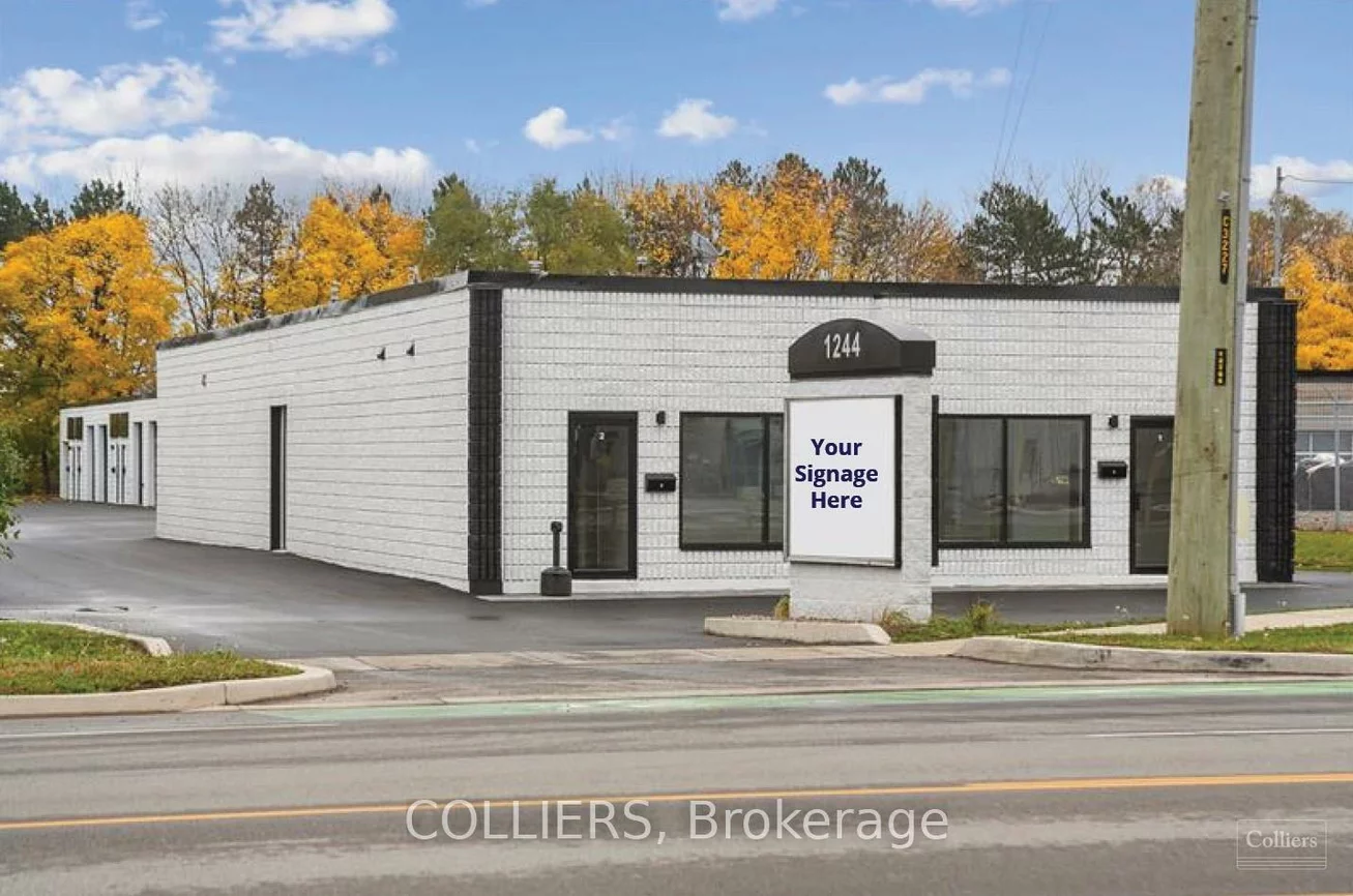 1244, Speers, 1014 - QE Queen Elizabeth, Oakville