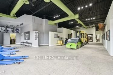 1054, South Service, 1014 - QE Queen Elizabeth, Oakville