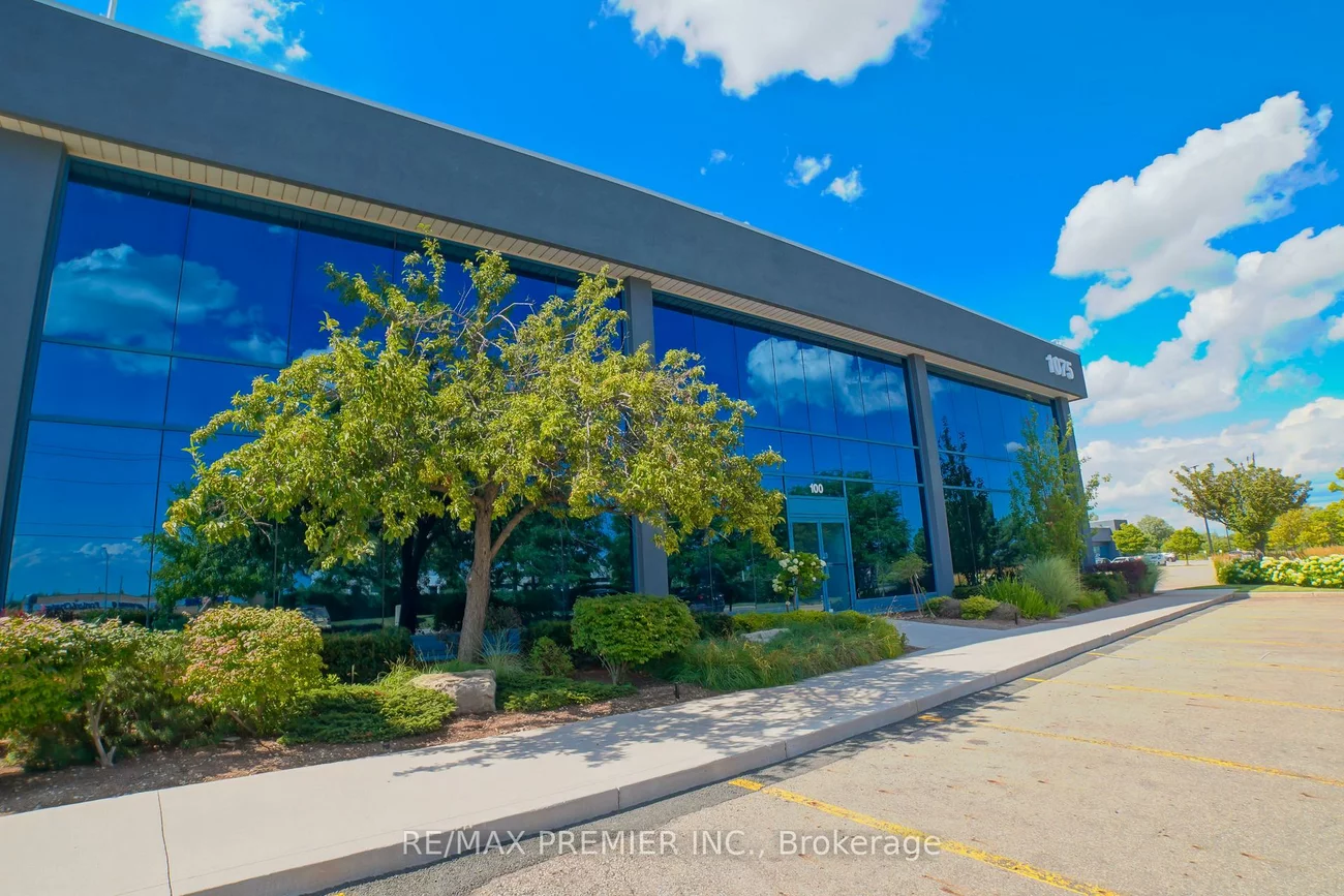 1075, North Service, 1014 - QE Queen Elizabeth, Oakville