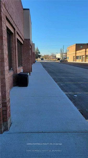 2400, Wyecroft, 1014 - QE Queen Elizabeth, Oakville