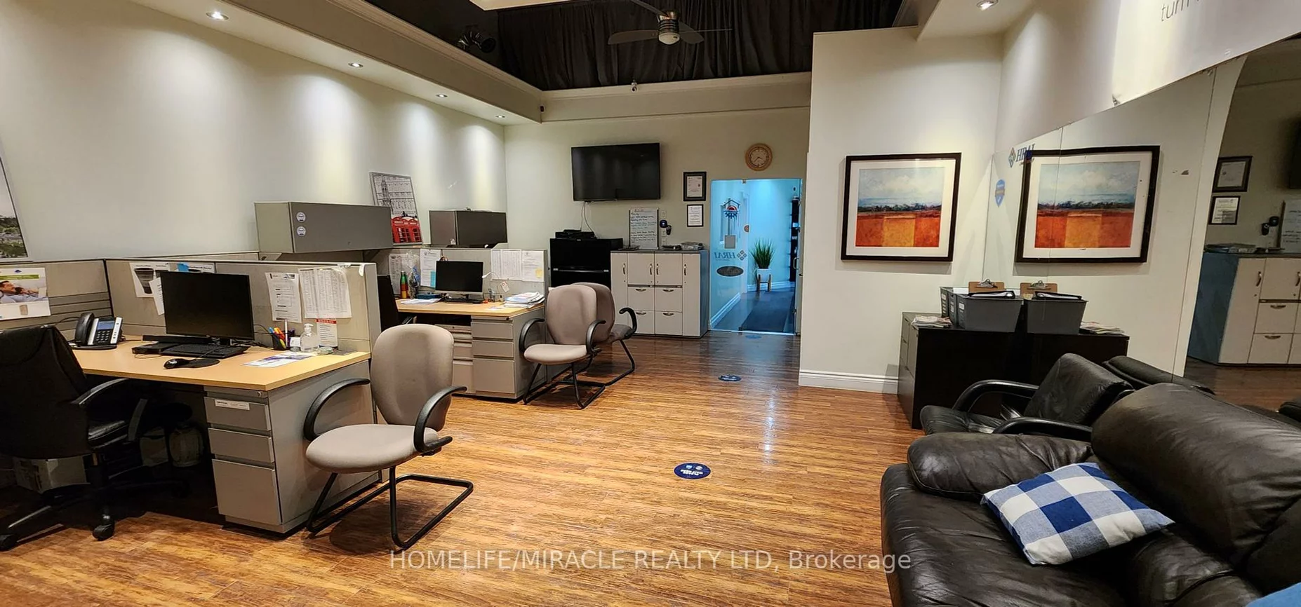 2400, Wyecroft, 1014 - QE Queen Elizabeth, Oakville