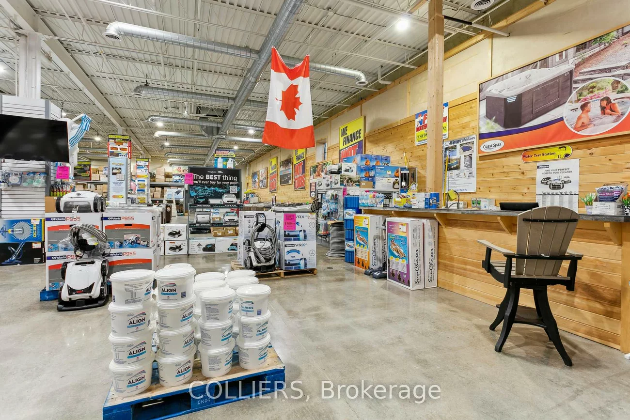 1346, Speers, 1014 - QE Queen Elizabeth, Oakville