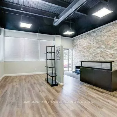 2380, Wyecroft, 1014 - QE Queen Elizabeth, Oakville