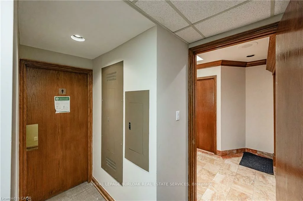 2904, South Sheridan, 1021 - WP Winston Park, Oakville