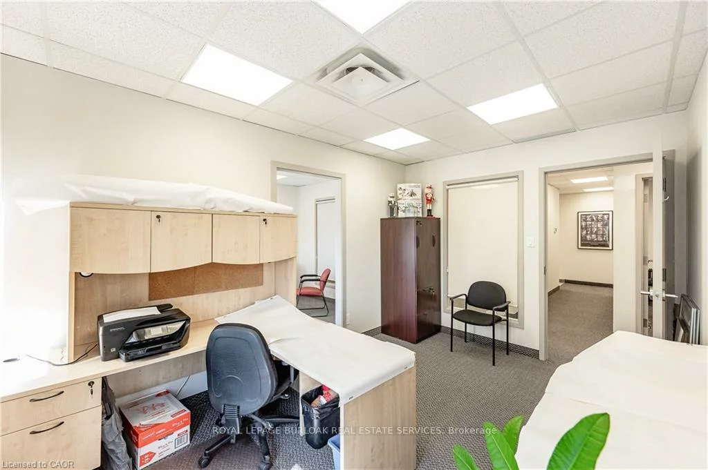 2904, South Sheridan, 1021 - WP Winston Park, Oakville