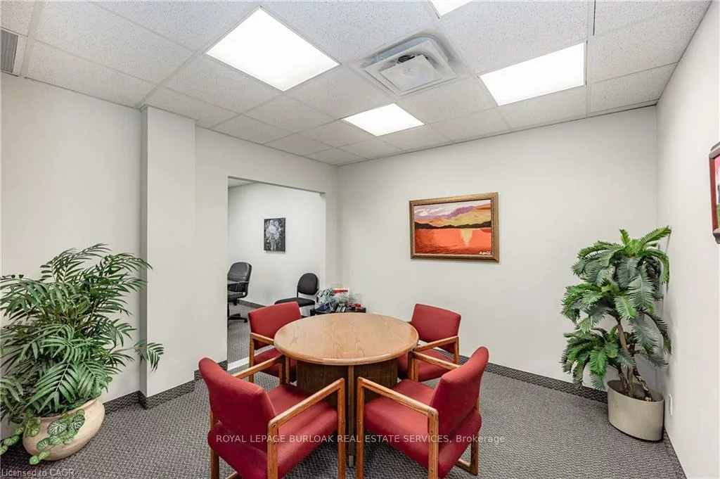 2904, South Sheridan, 1021 - WP Winston Park, Oakville