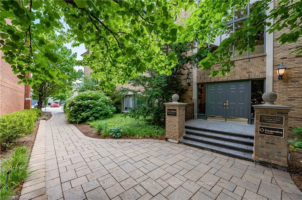 2904, South Sheridan, 1021 - WP Winston Park, Oakville