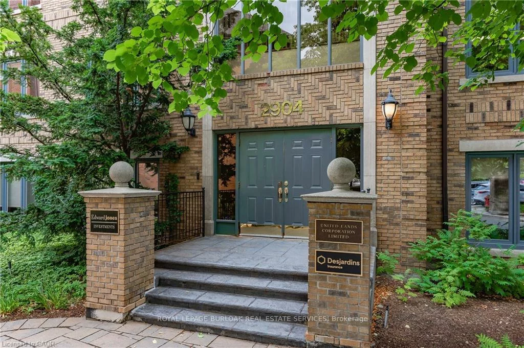 2904, South Sheridan, 1021 - WP Winston Park, Oakville