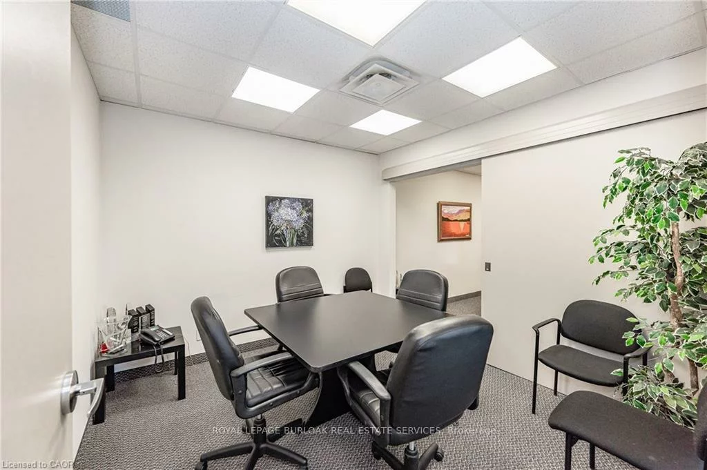 2904, South Sheridan, 1021 - WP Winston Park, Oakville