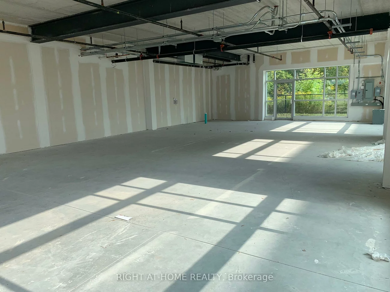 3475, Rebecca, 1014 - QE Queen Elizabeth, Oakville